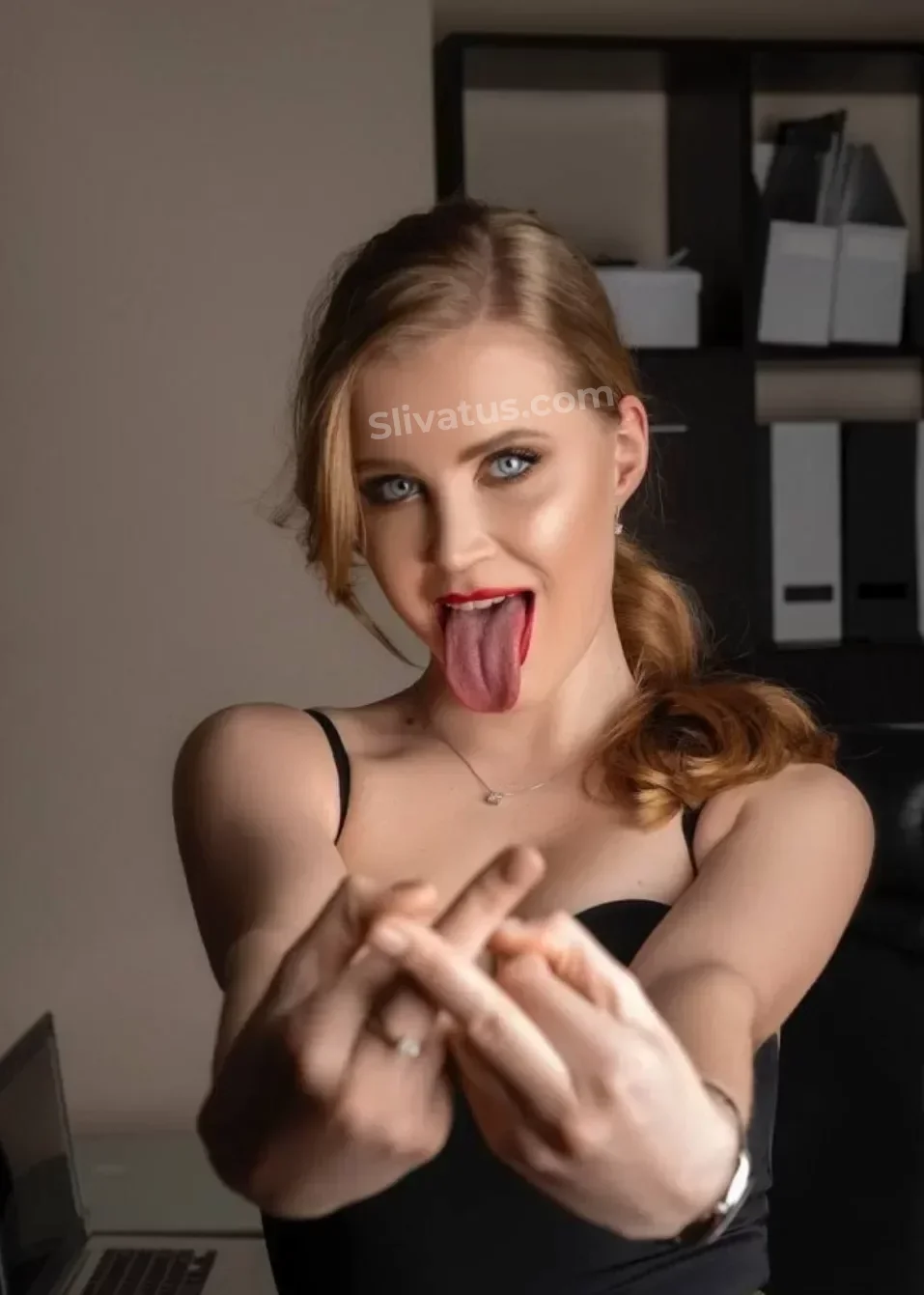 Ангелина Робин Гуд