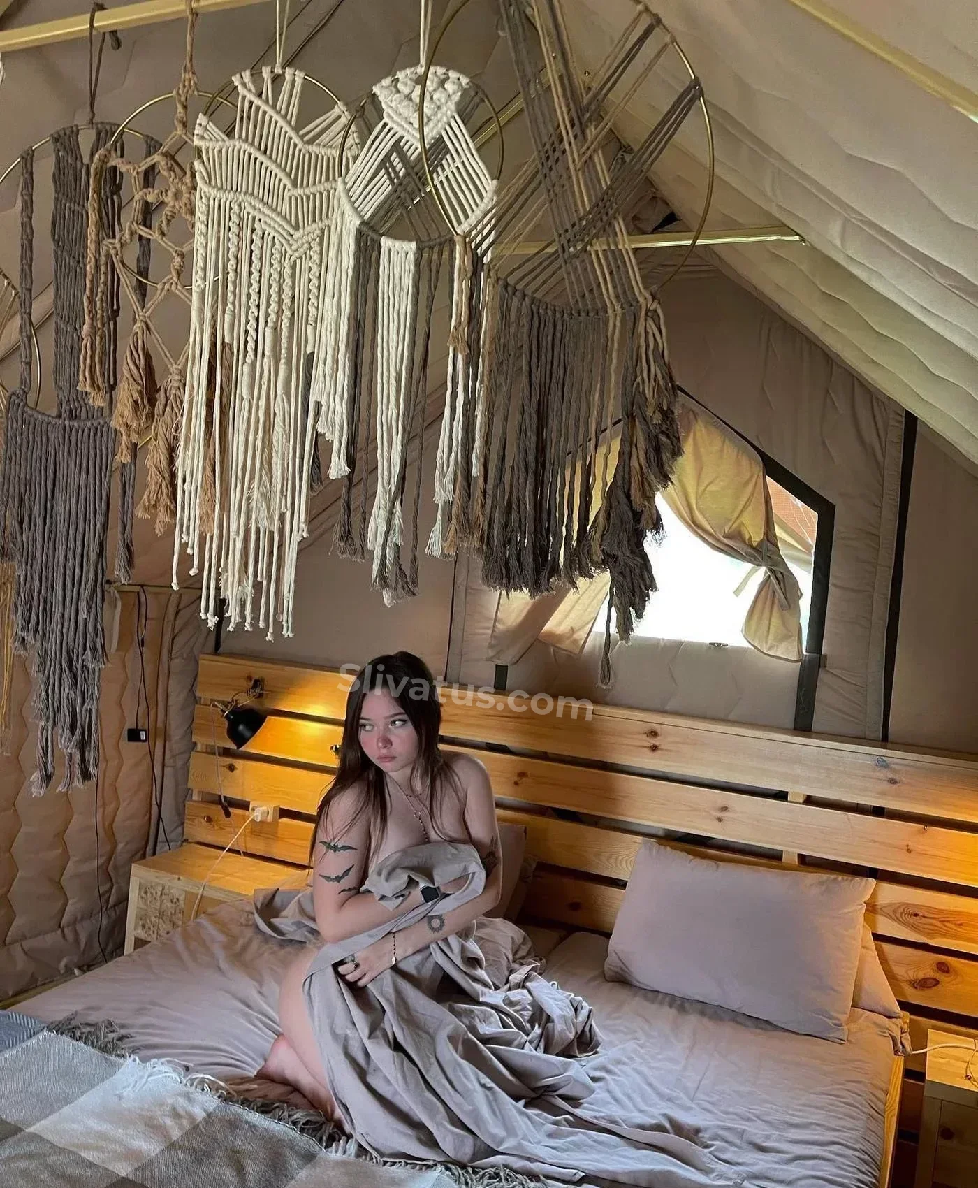 18+ Обнаженное тело тиктокерши Аня Енина