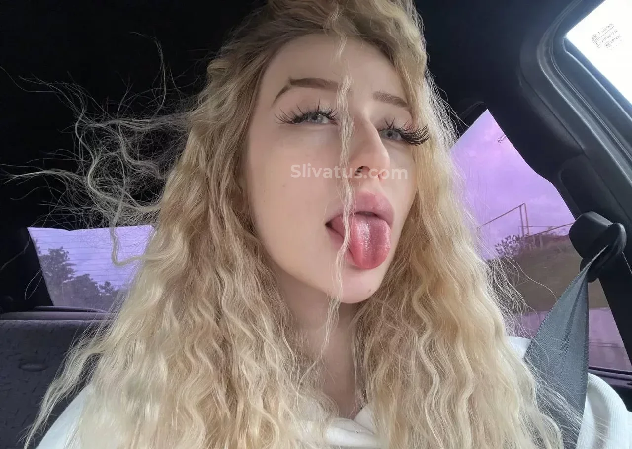 18+ Polina Li (Полина Ли) - голая блогерша слив