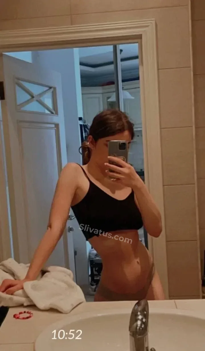 18+ Слив блогерши Аринян (AhriNyan) 18+