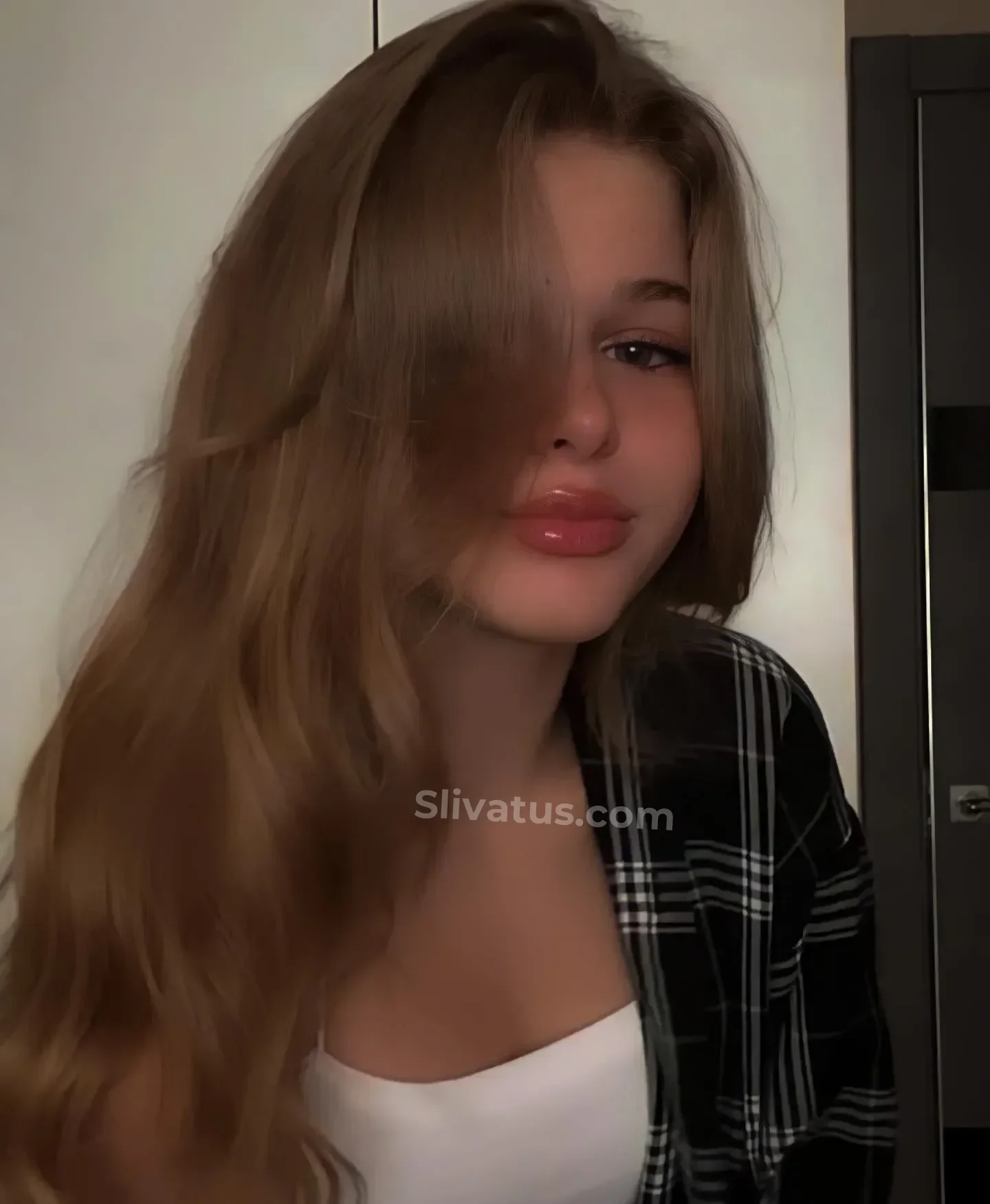 18+ Слив голой тик токерши Лера Симка (simka.le)