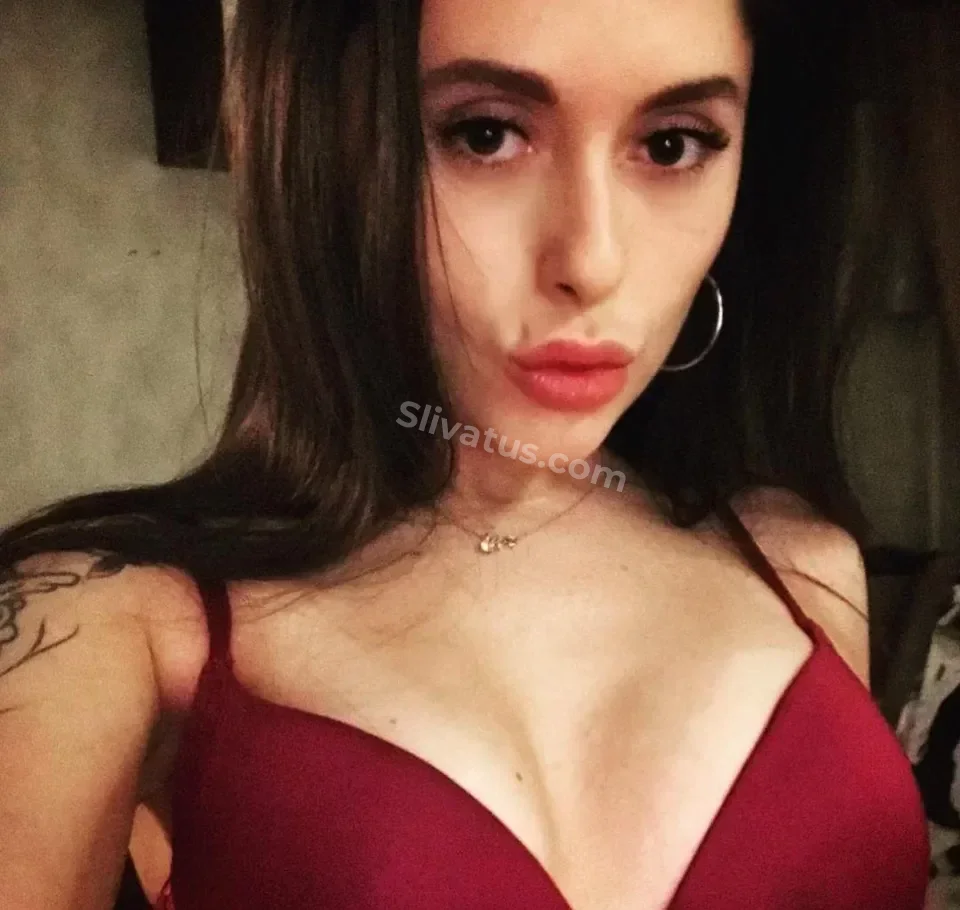 Без цензуры Эротическое фото тиктокерши Ева Карицкая (Карина Мельничук)