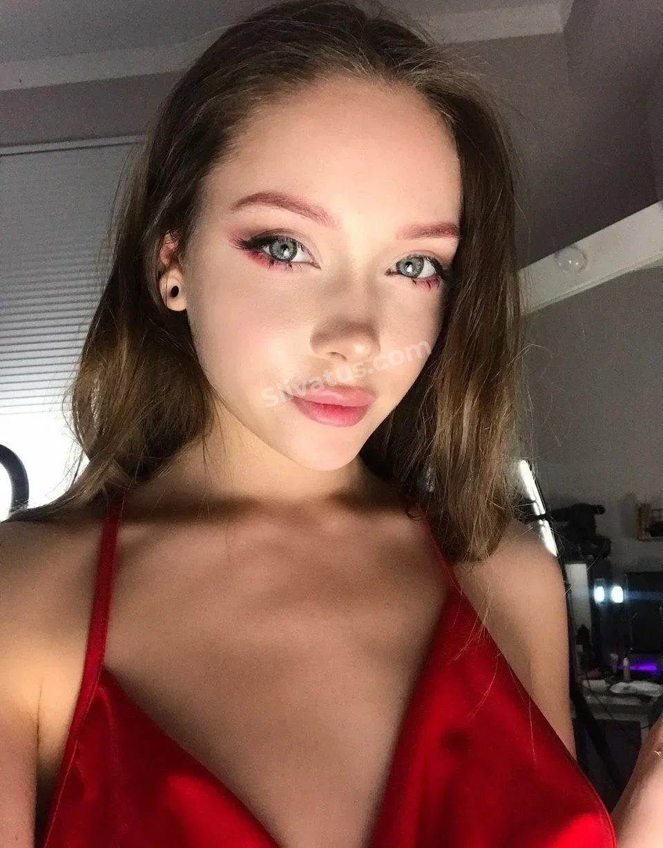 Без цензуры Эротическое фото тиктокерши Kate Kuray