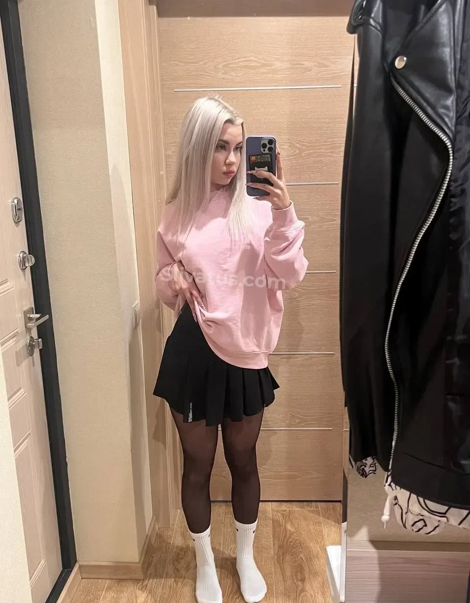 Без цензуры Эротическое фото тиктокерши Okidooky (Окидоки)