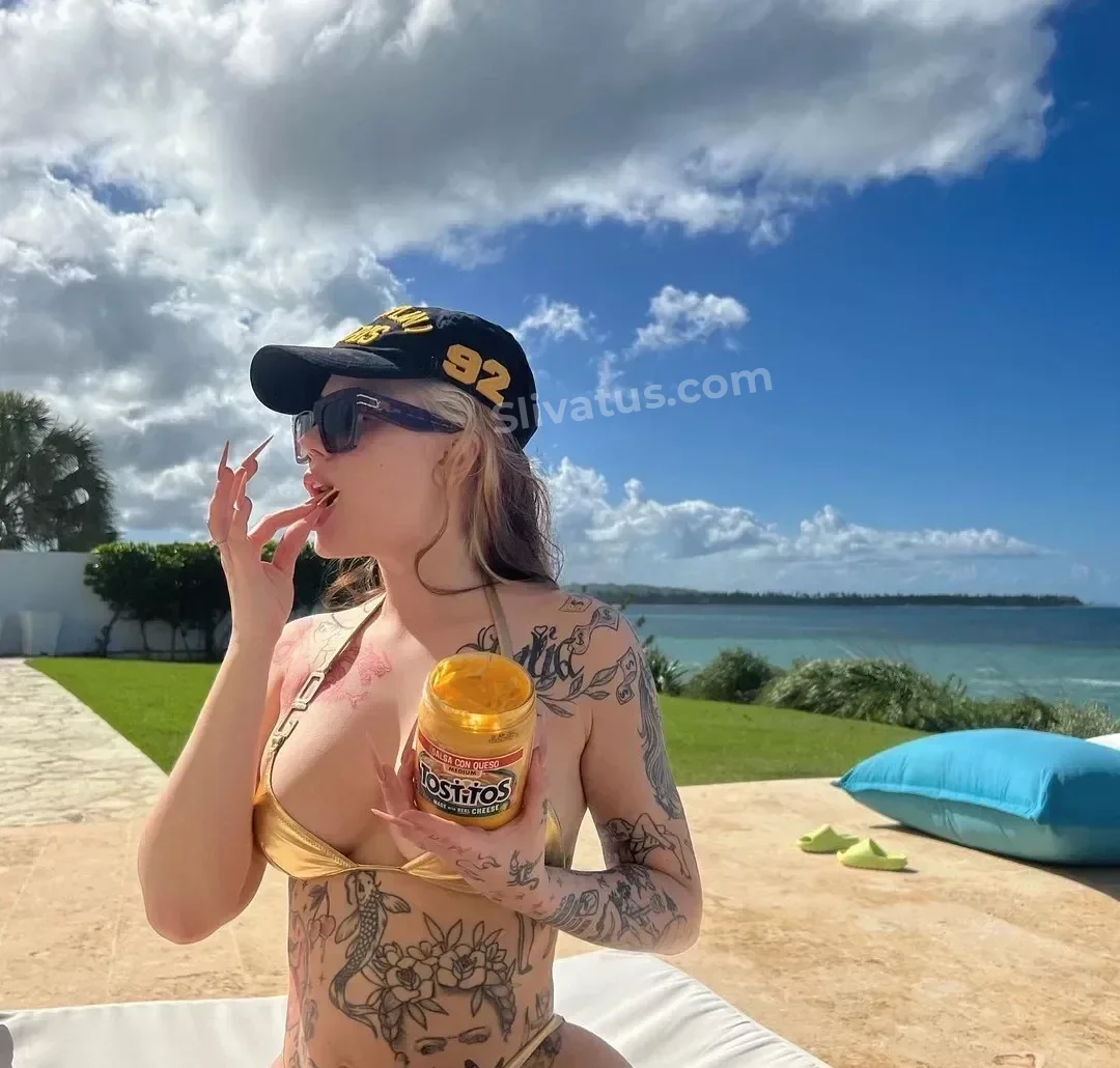 Без цензуры HD фото слива тиктокерши Инстасамка (instasamka)