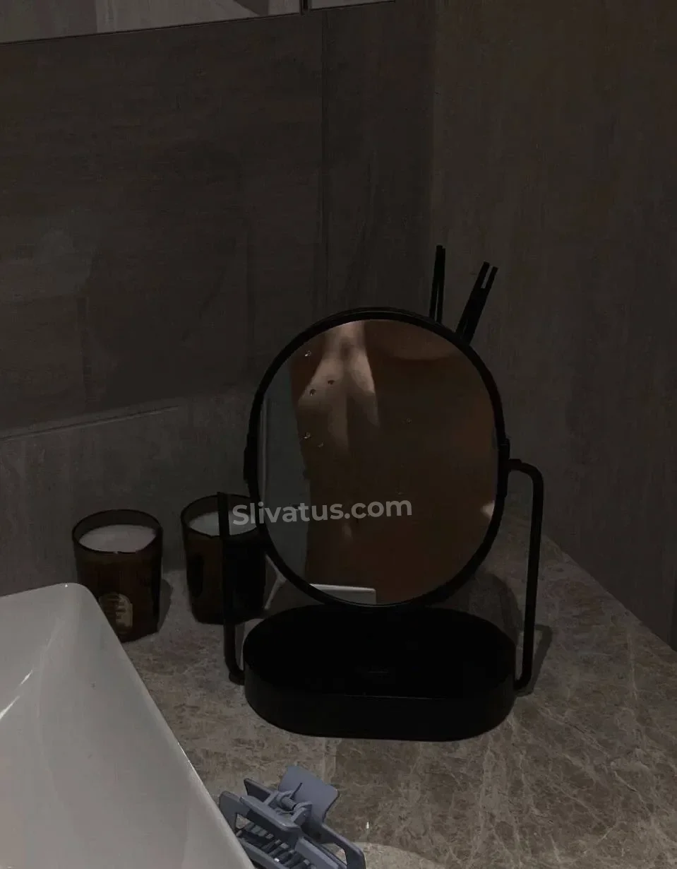 Без цензуры HD фото слива тиктокерши Лерон Барон (leronbaron)