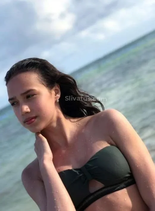 Без цензуры Порно слив модели Алина Загитова