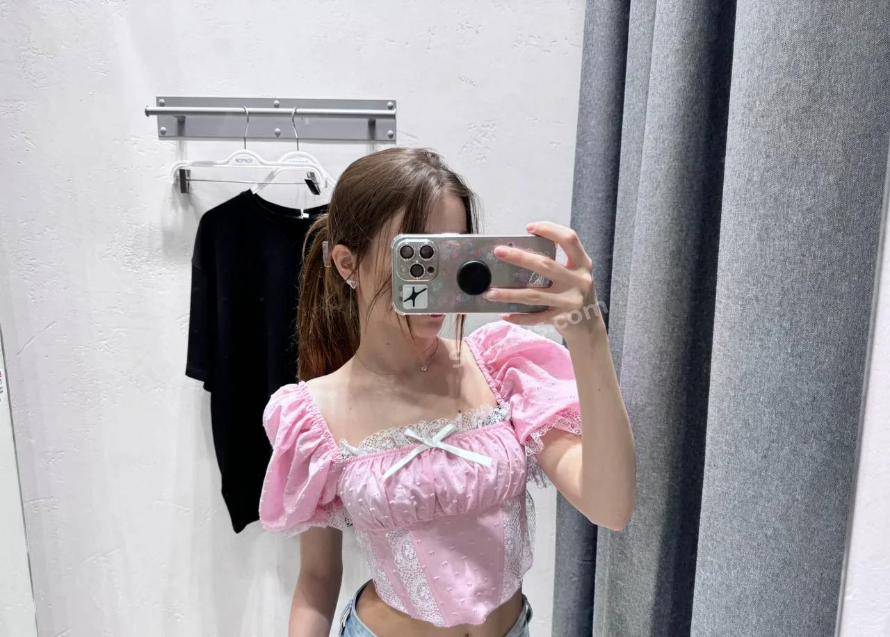 Без цензуры Слив фото тиктокерши Антотка (antotkaa)