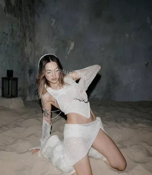 Без цензуры Слив интимного фото блогерши Генсуха (Gensyxa)