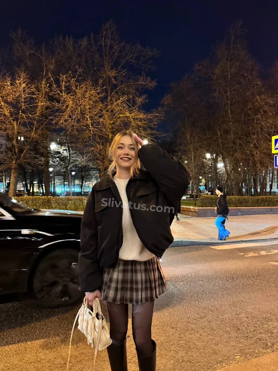 Без цензуры Свежий слив видео тиктокерши Антотка (antotkaa)