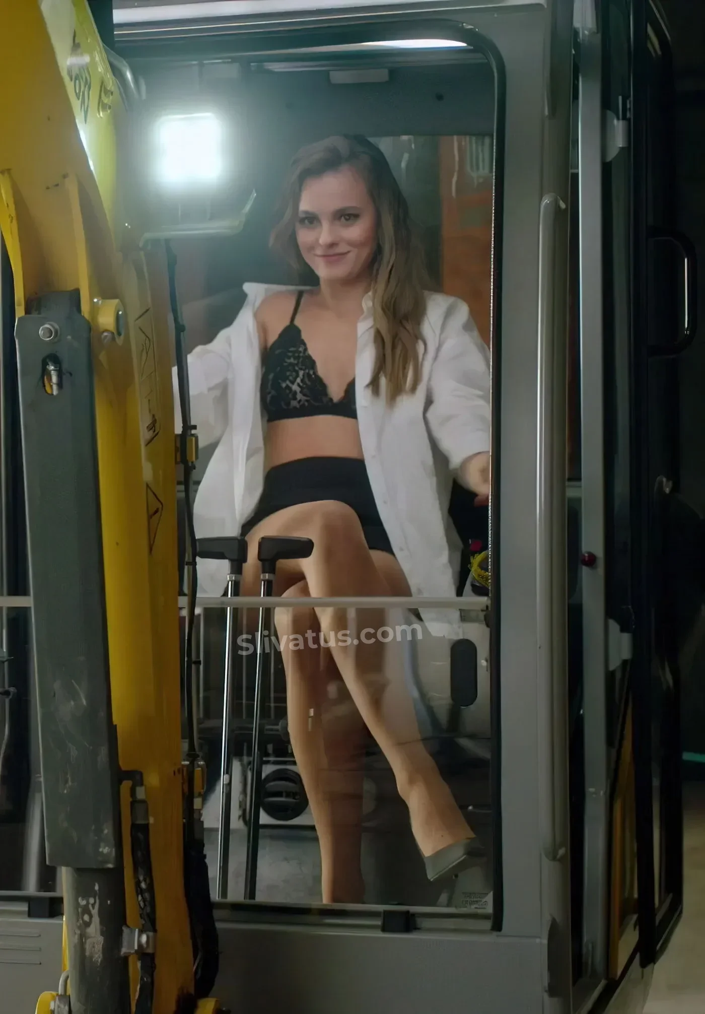 Для взрослых Ангелина Стречина знаменитость без одежды