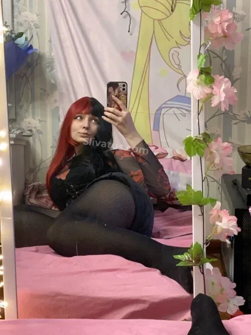 Для взрослых Эксклюзивный слив тиктокерши morticia_cos (Mia_green_tea)