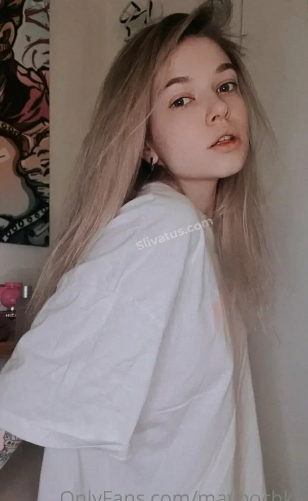 Для взрослых Эротическое фото тиктокерши Mavpochka