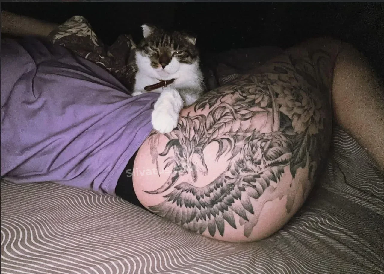 Для взрослых Эротическое фото тиктокерши Modestal