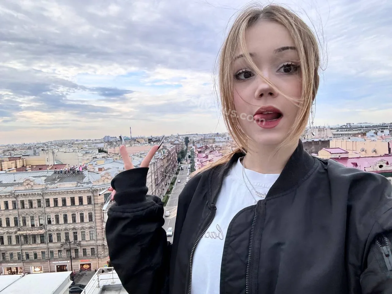 Для взрослых Горячее фото тиктокерши Антотка (antotkaa)