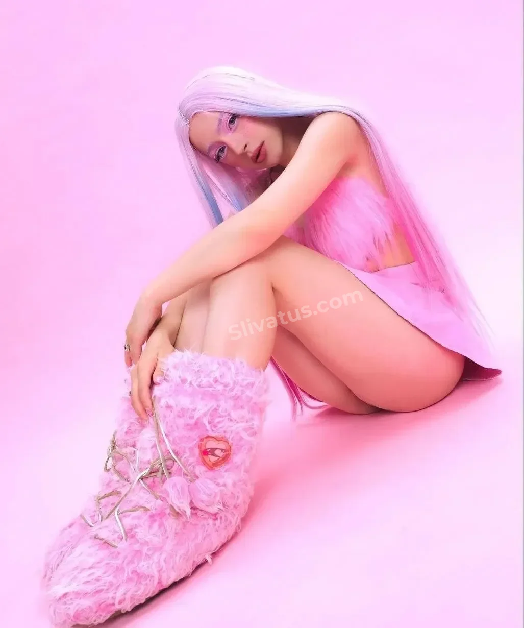 Для взрослых HD фото слива тиктокерши Мейби Бейби