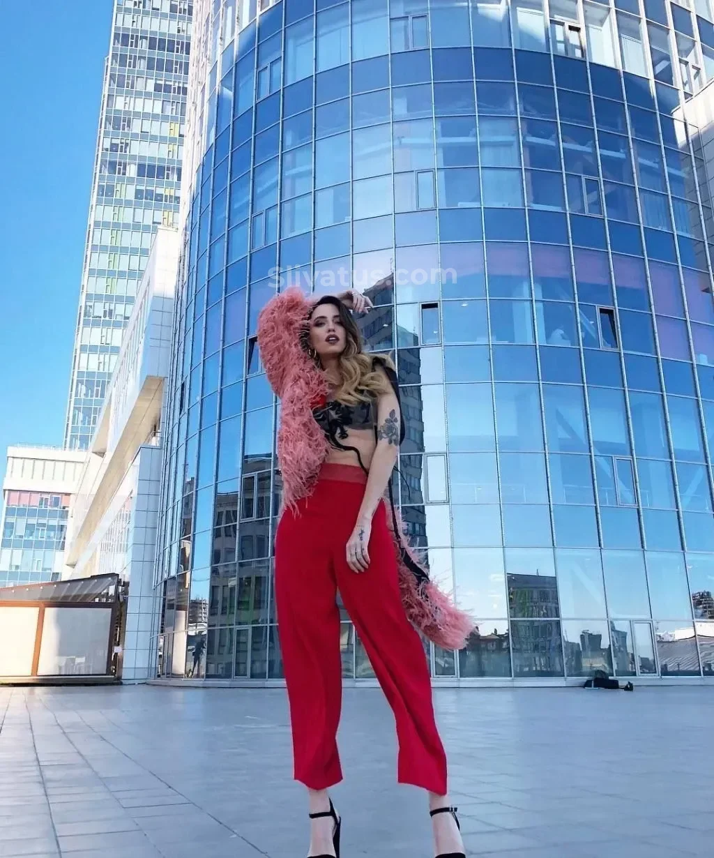 Для взрослых Надя Дорофеева знаменитость без одежды