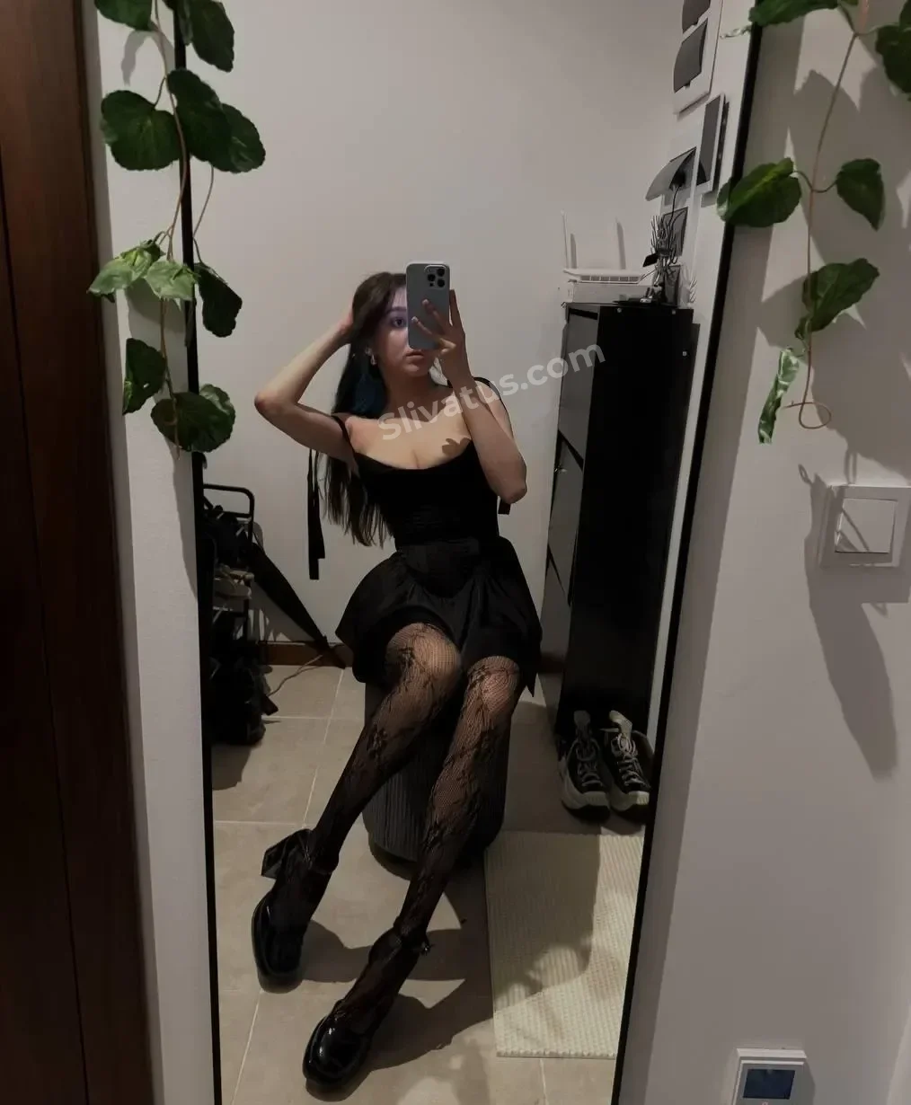 Для взрослых Обнаженное тело блогерши Rochersha (Настя Рочерша)