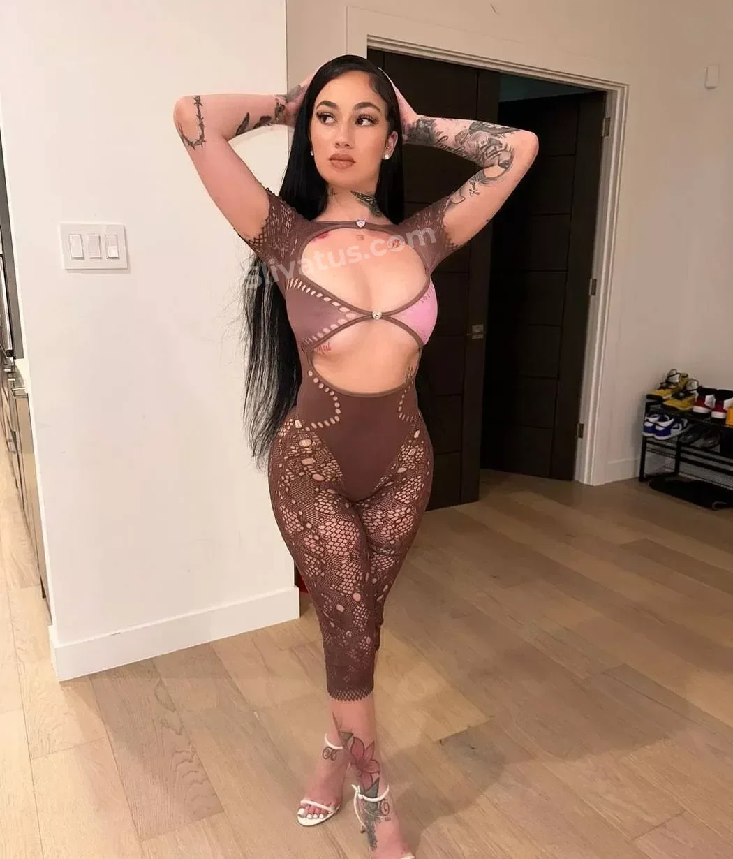 Для взрослых Обнаженное тело модели Chio Yam