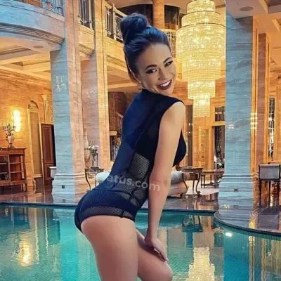 Обнаженное тело блогерши Яна Кошкина