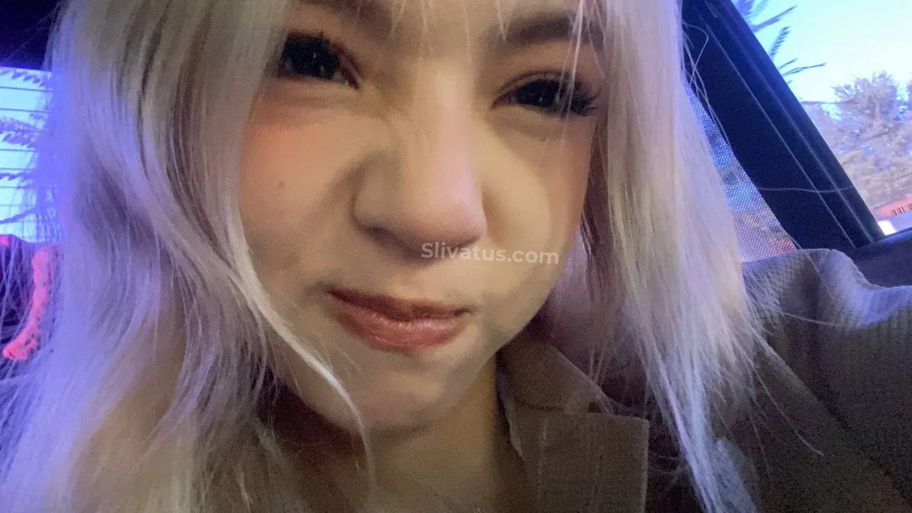 Эксклюзивный Фото голой тик токерши Скитлс