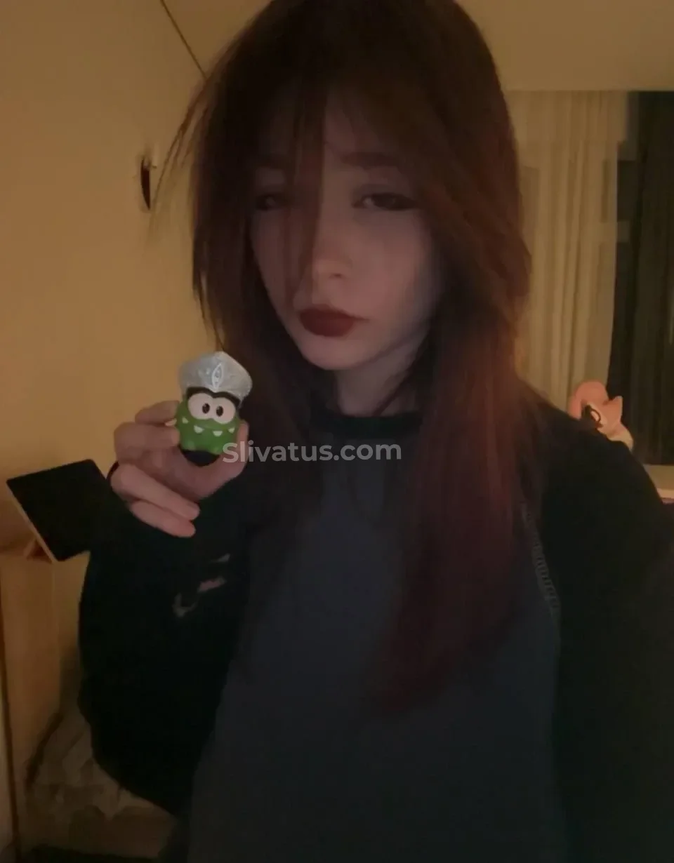 Эксклюзивный Горячее фото тиктокерши Агра Киид (Agra Kiiid)