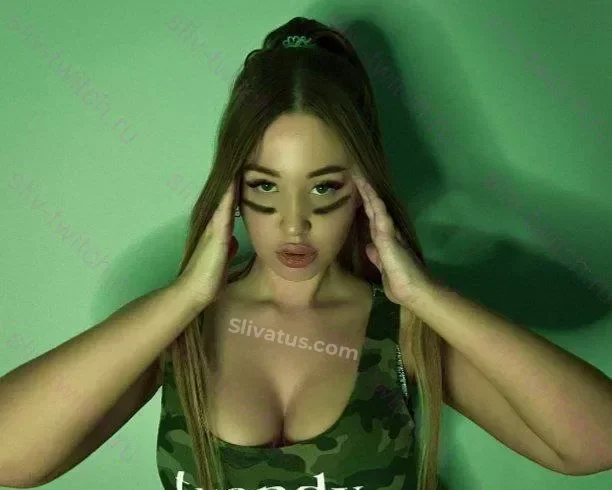 Эксклюзивный Горячее фото тиктокерши Westy (natasha.westyy)