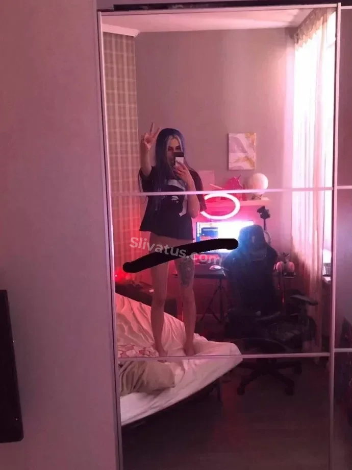 Эксклюзивный Приватное фото модели Морана Батори (Morana Battory)