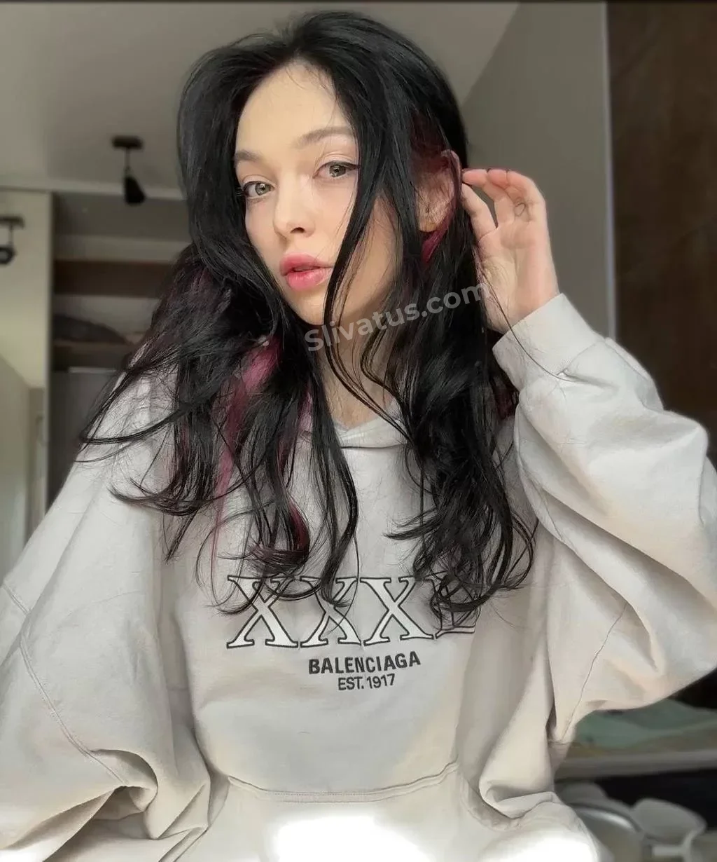 Фото голой блогерши by_owl