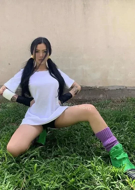 Горячий Эротическое фото тиктокерши Белла Порч (Bella Poarch)