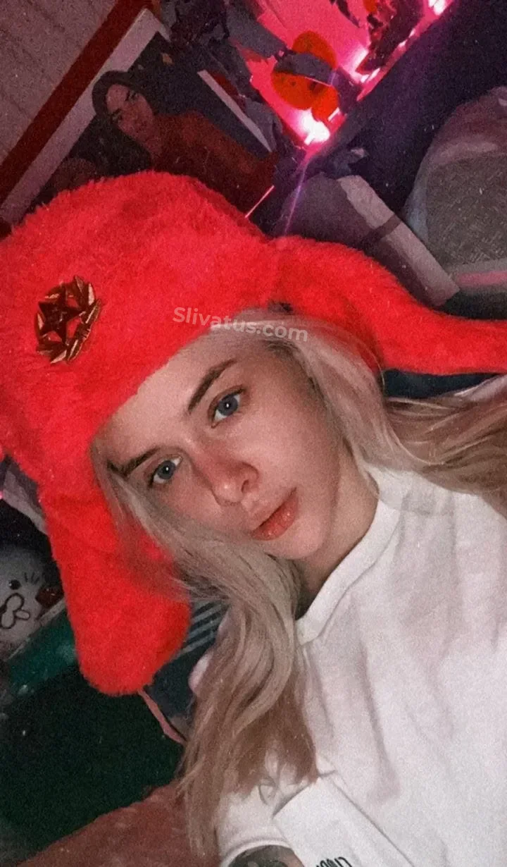 Горячий Слив интимного фото блогерши Gtfobae (qqtati)