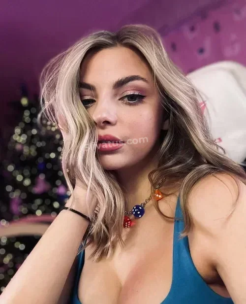 HD Busya18plus блогерша без одежды