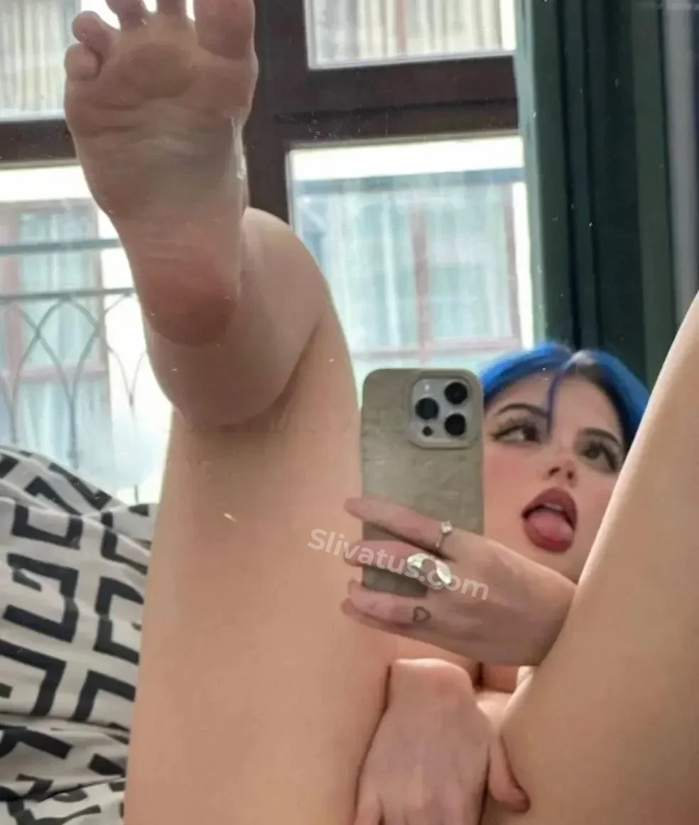 HD Эротическое фото тиктокерши Annfigma