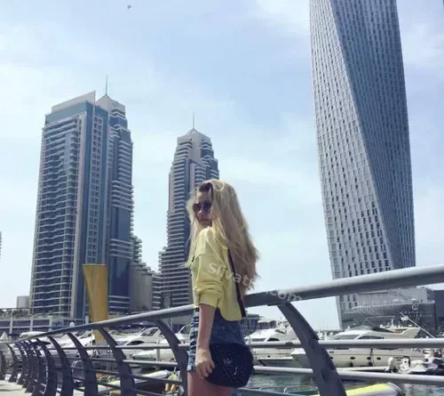 HD Эротическое фото тиктокерши Ева Миллер