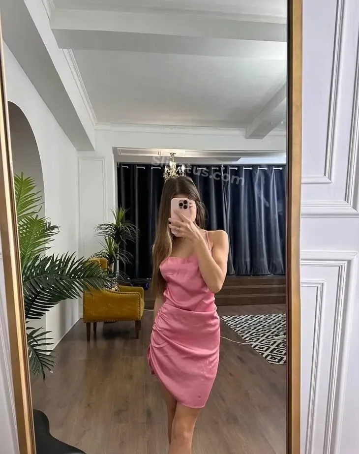 HD Эротическое фото тиктокерши Lerabuns