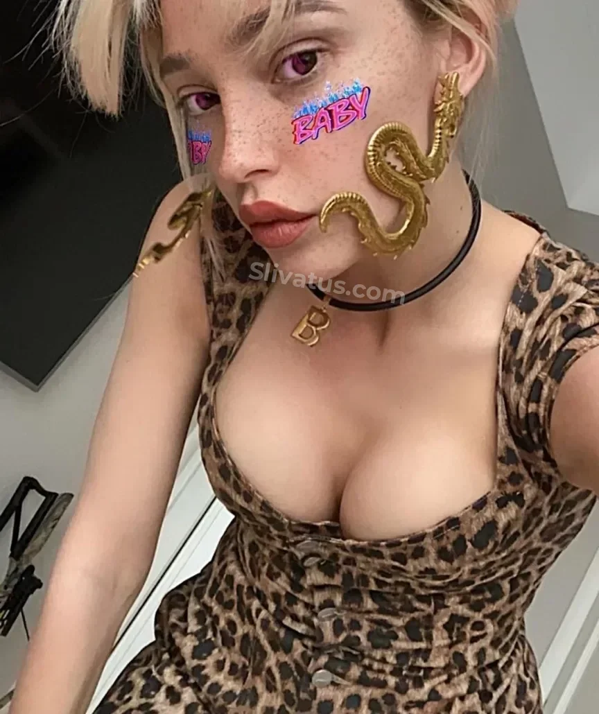 HD Эротическое фото тиктокерши Настя Ивлеева