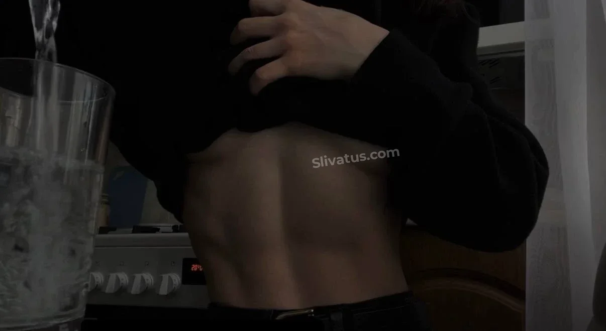 HD Горячее фото тиктокерши vikstimm