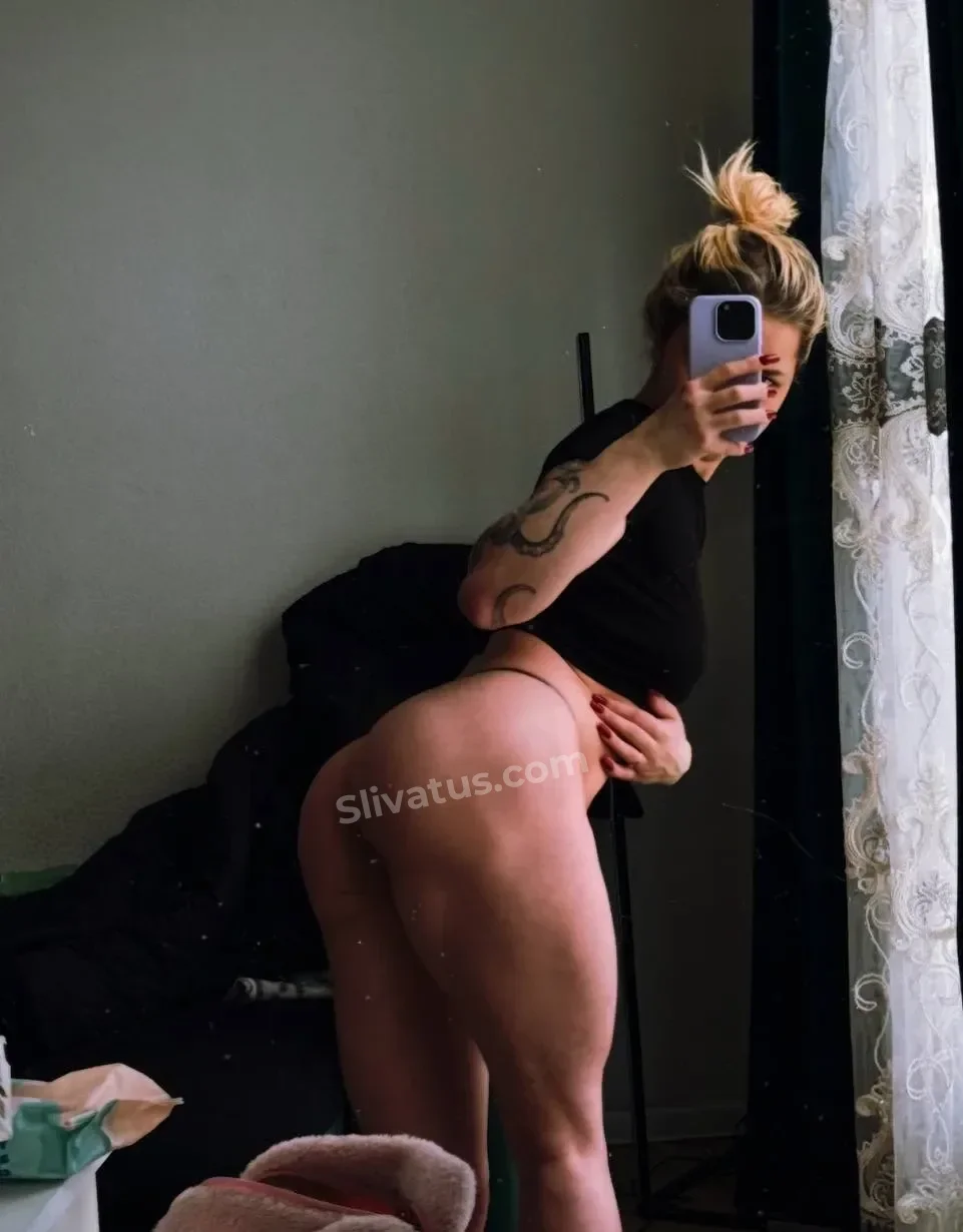 HD Слив голой модели MuscleKitty (Naughty Kitten)