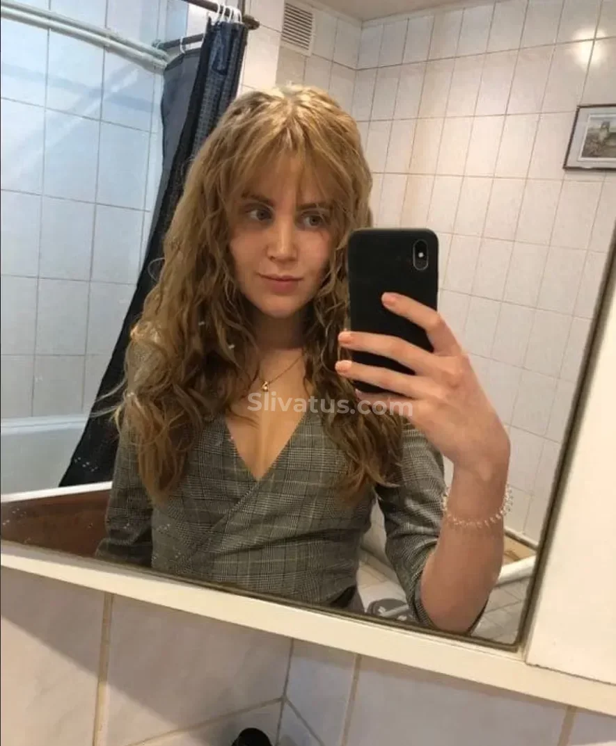 HD Свежий слив видео модели Ангелина Робин Гуд