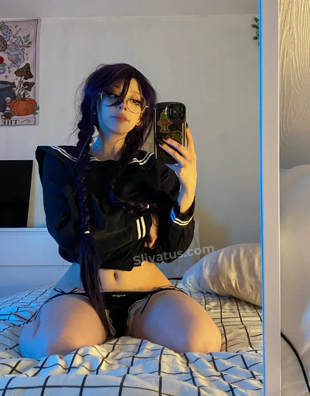 Интимный Алисия (Zira Merz) тиктокерша без одежды