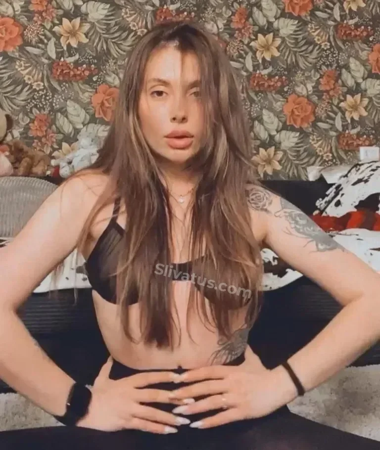 Интимный Фото голой блогерши Ева Карицкая (Карина Мельничук)