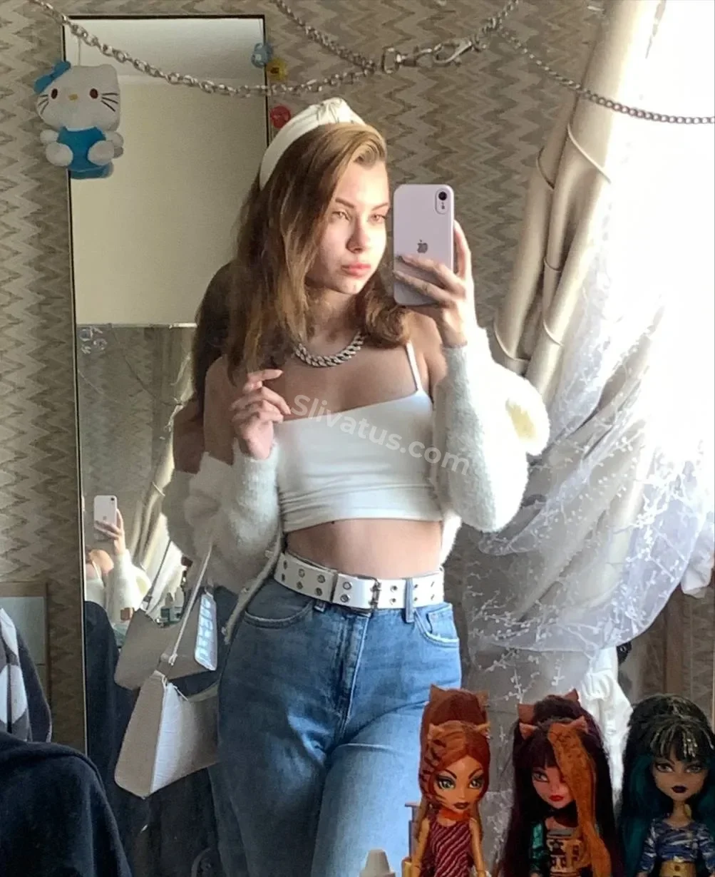 Интимный Голая тиктокерша Okidooky (Окидоки) на фото