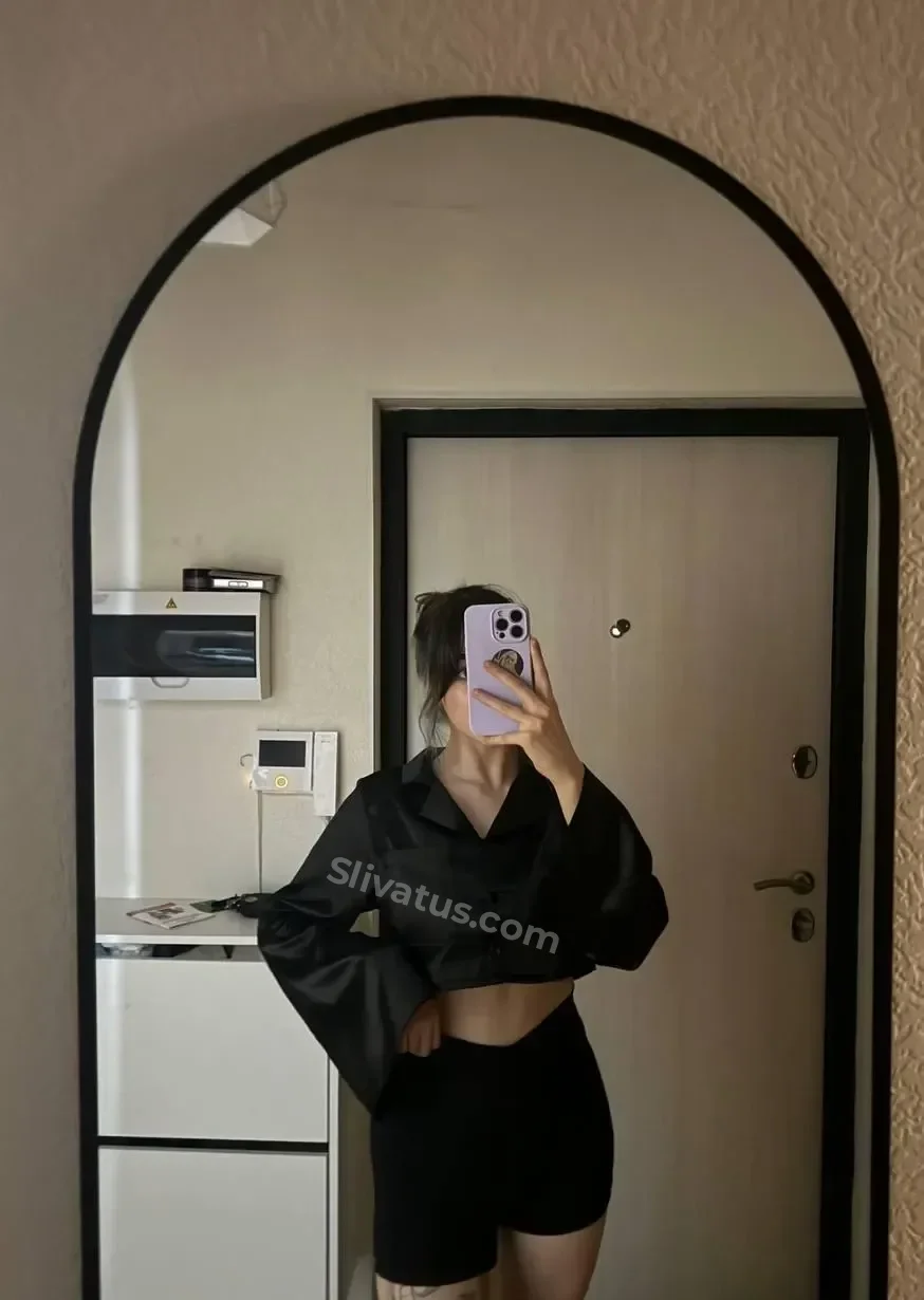 Интимный Голая тиктокерша Rochersha (Настя Рочерша) на фото