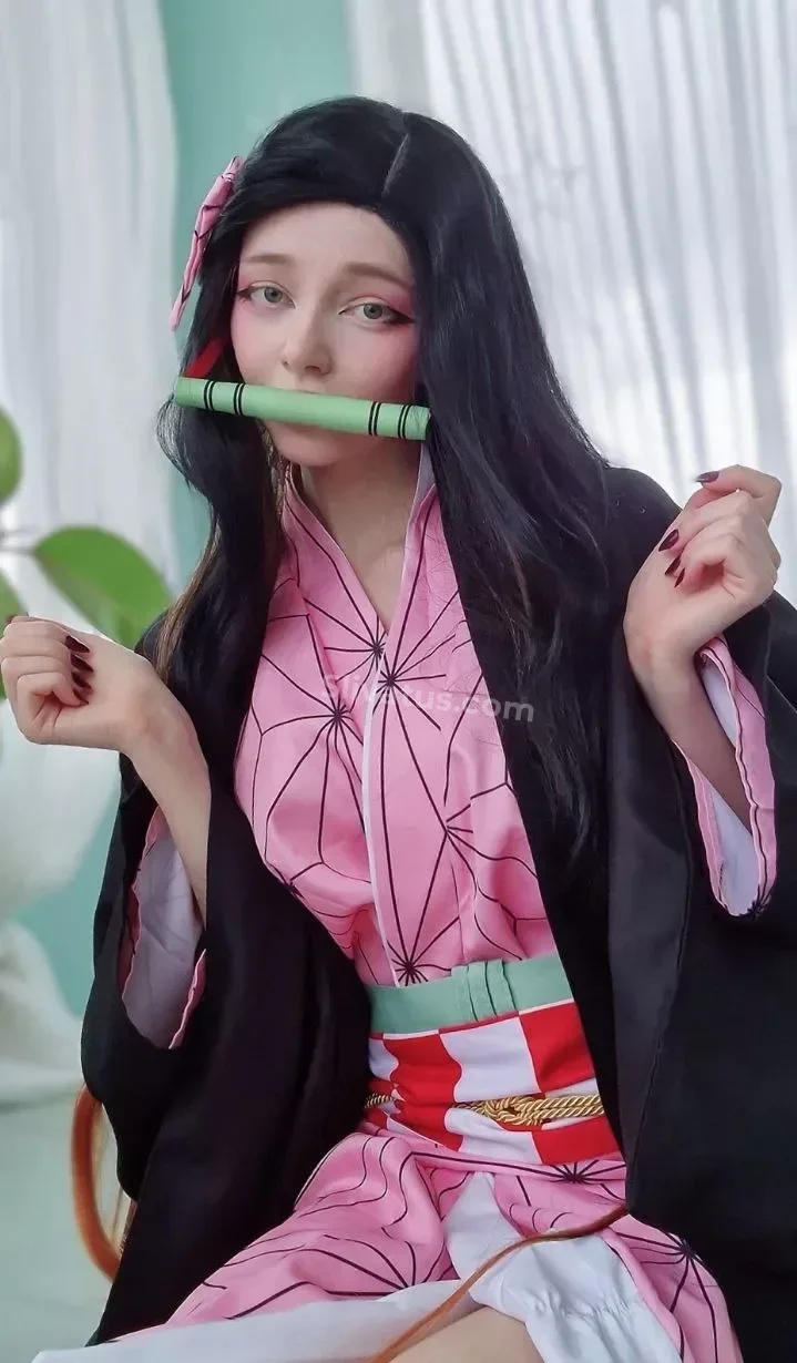 Интимный HD фото слива тиктокерши LinaNeyeon