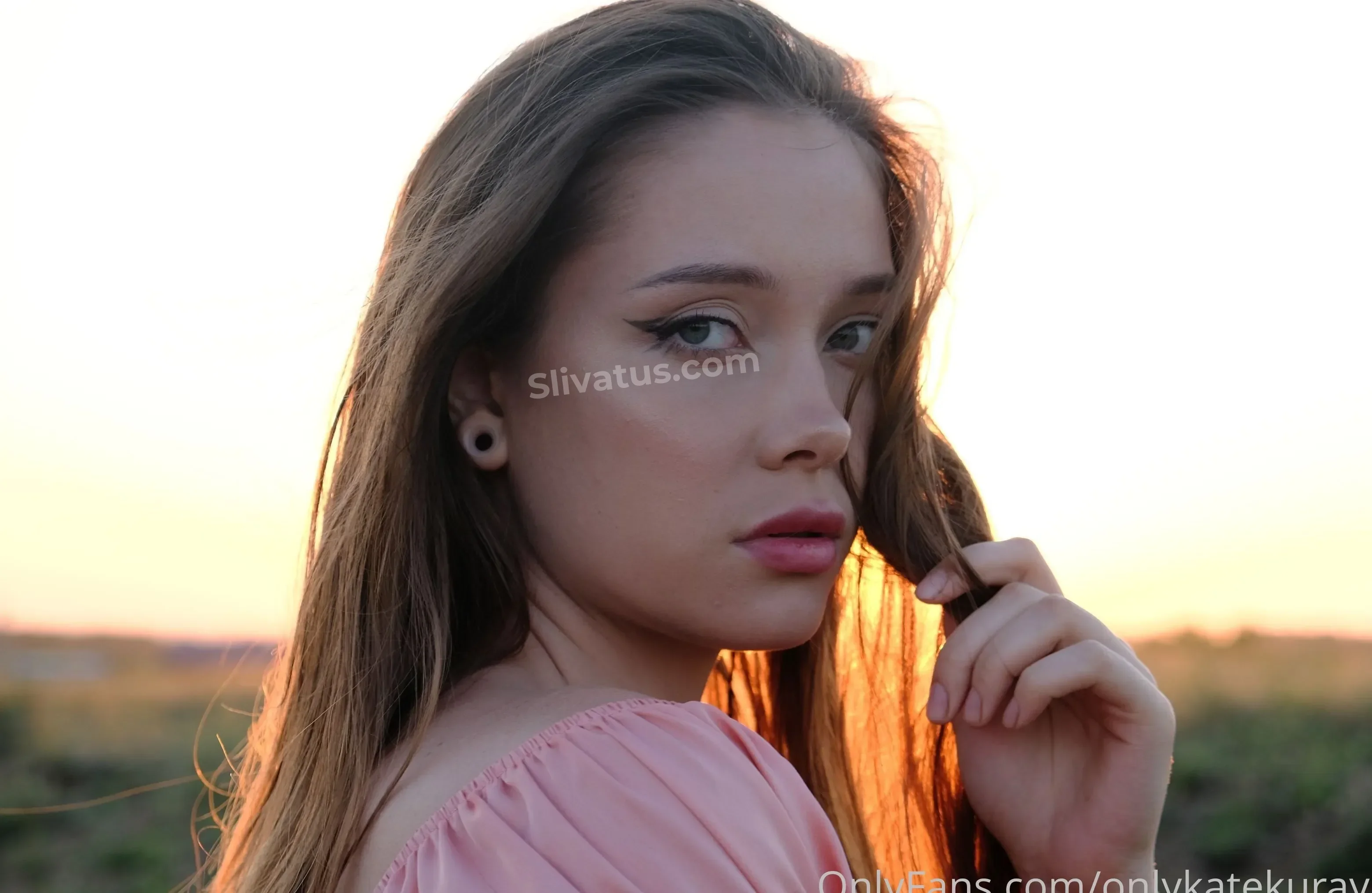 Интимный Слив фото модели Kate Kuray