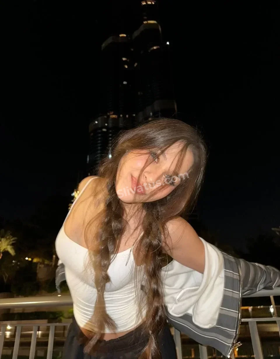 Интимный Слив голой тик токерши Милана Некрасова