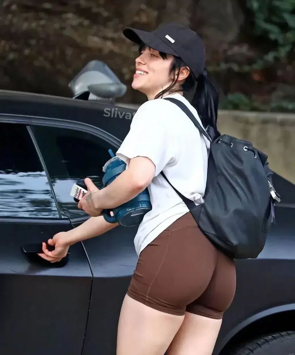 Интимный Слив русских популярных девушек и Билли Айлиш (Billie Eilish)