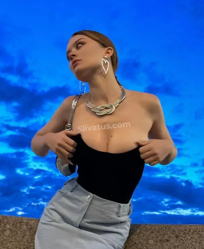 Интимный Слив тик токерши Даша Дошик