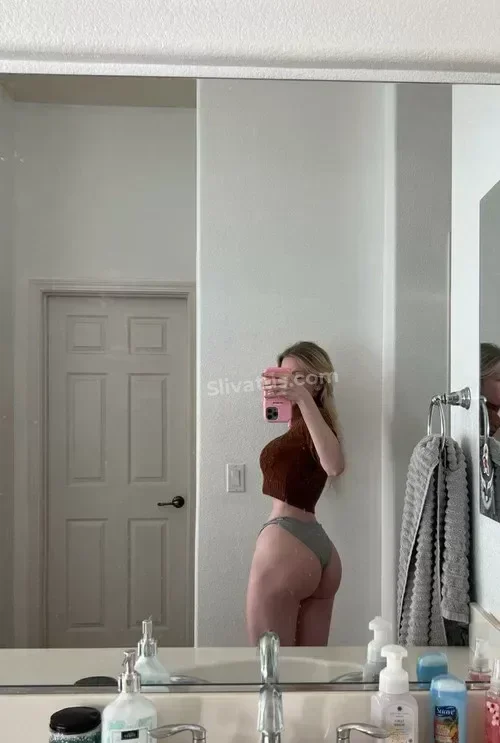 Интимный Утечка фото модели MsFiiire (Emily Taylor)