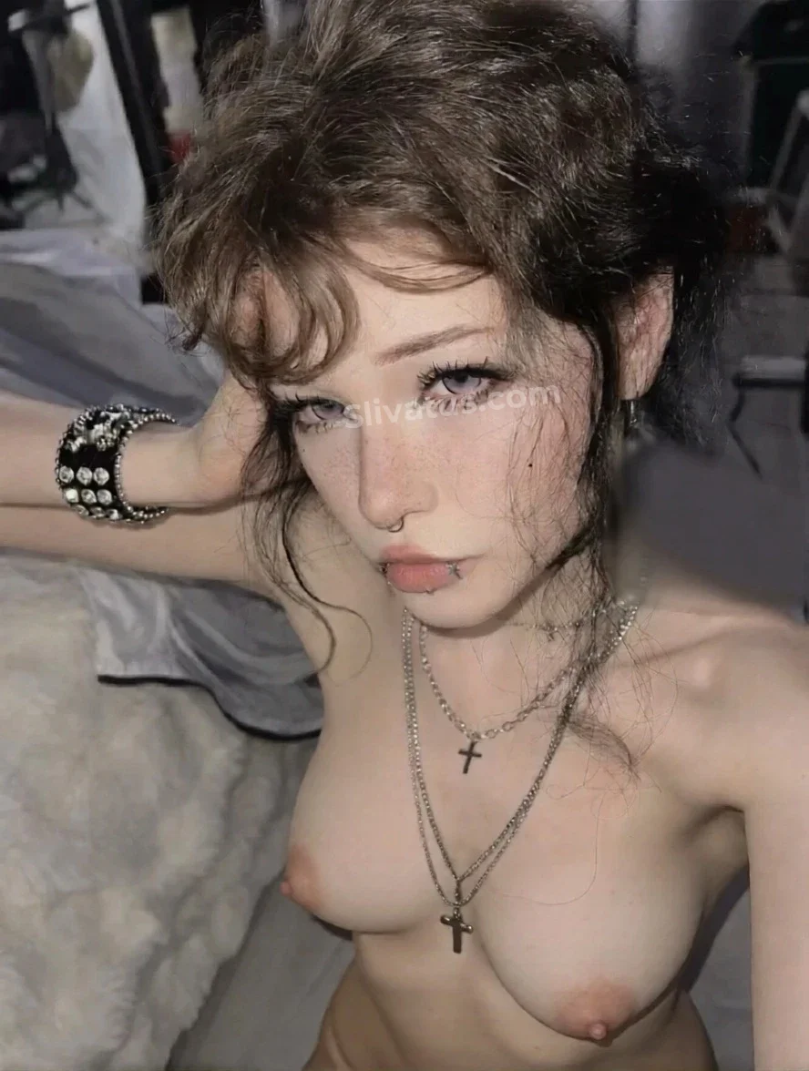 Новый Эротическое фото тиктокерши woozixx